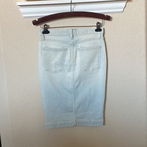 Revolve Current Elliott Women’s Distressed Button Down Denim Skirt Size 27 - Picture 3 of 5